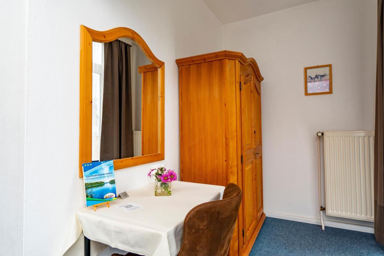 Hotel Holsteinische Schweiz Am Dieksee مالينتي المظهر الخارجي الصورة